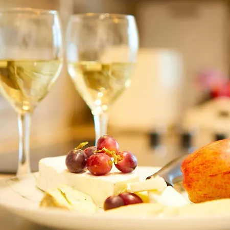 Headland View - Stunning Sea Views!