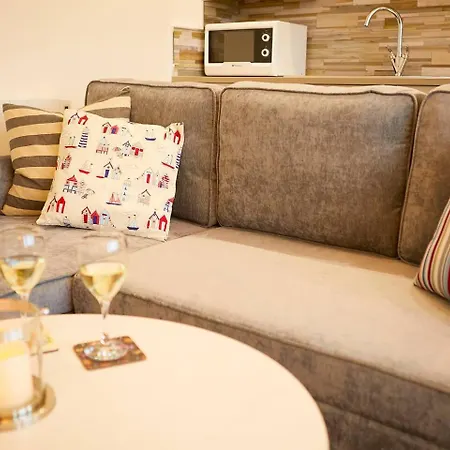 Headland View - Stunning Sea Views! *