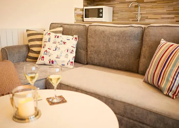 Headland View - Stunning Sea Views! *