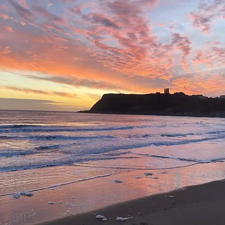 Headland View - Stunning Sea Views! Scarborough